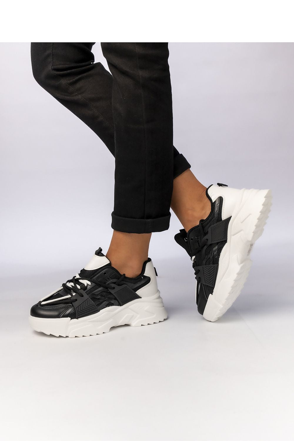 Sportschuhe model 210584 Inello