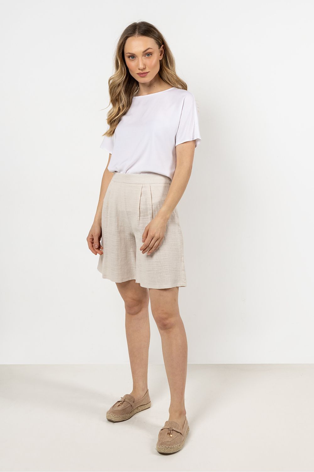 Kurze Hose model 212199 awama