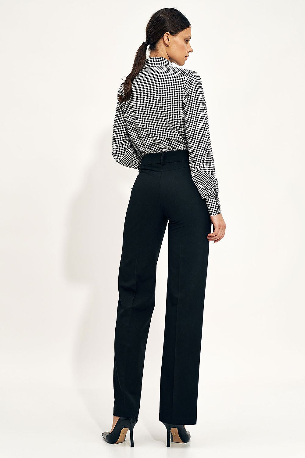 Lange Hose model 216892 Nife