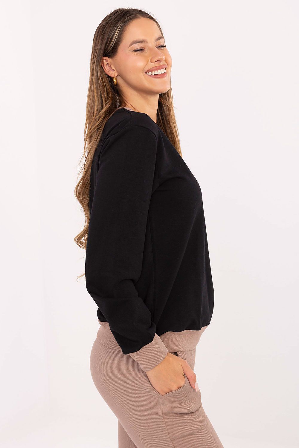 Sweater model 217304 Relevance