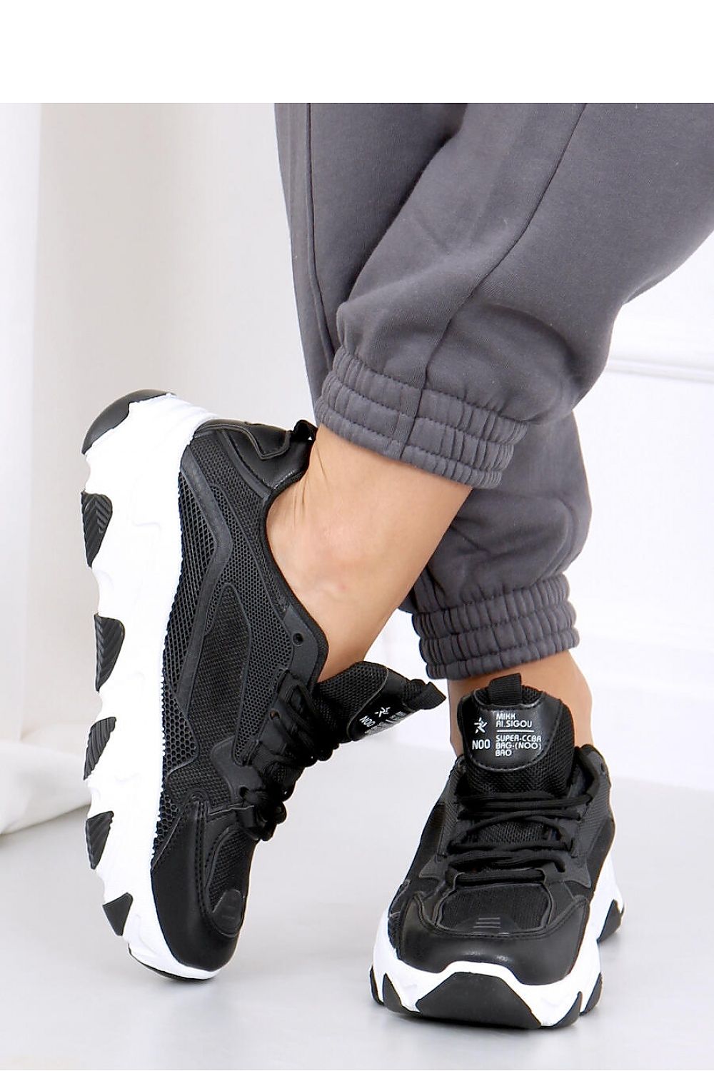 Sportschuhe Inello