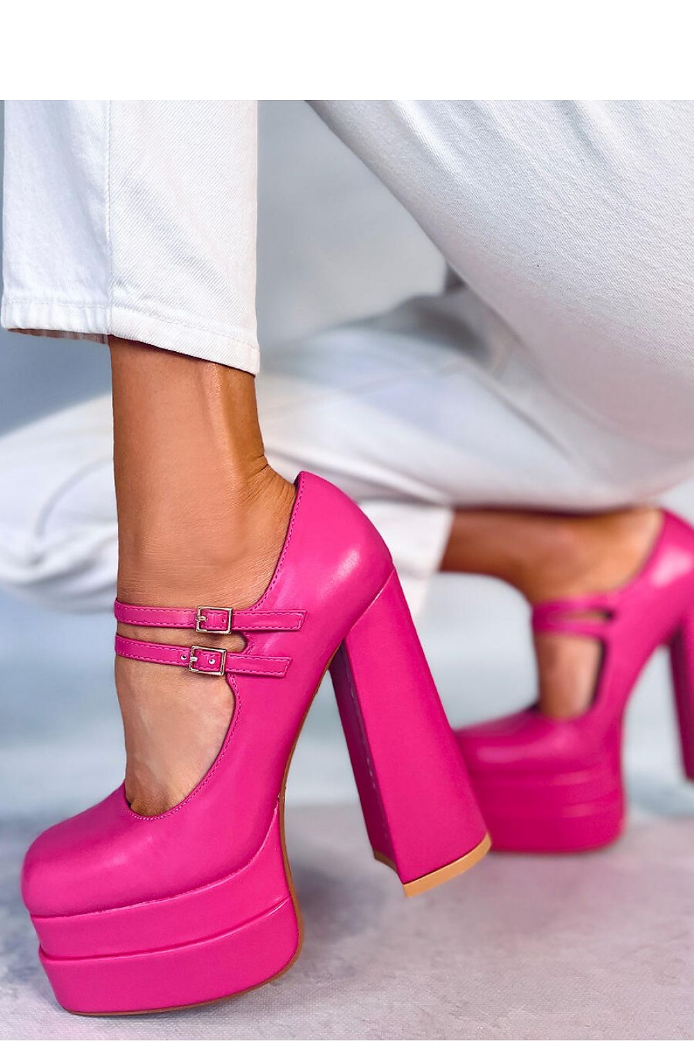  Plateaupumps model 176989 Inello 